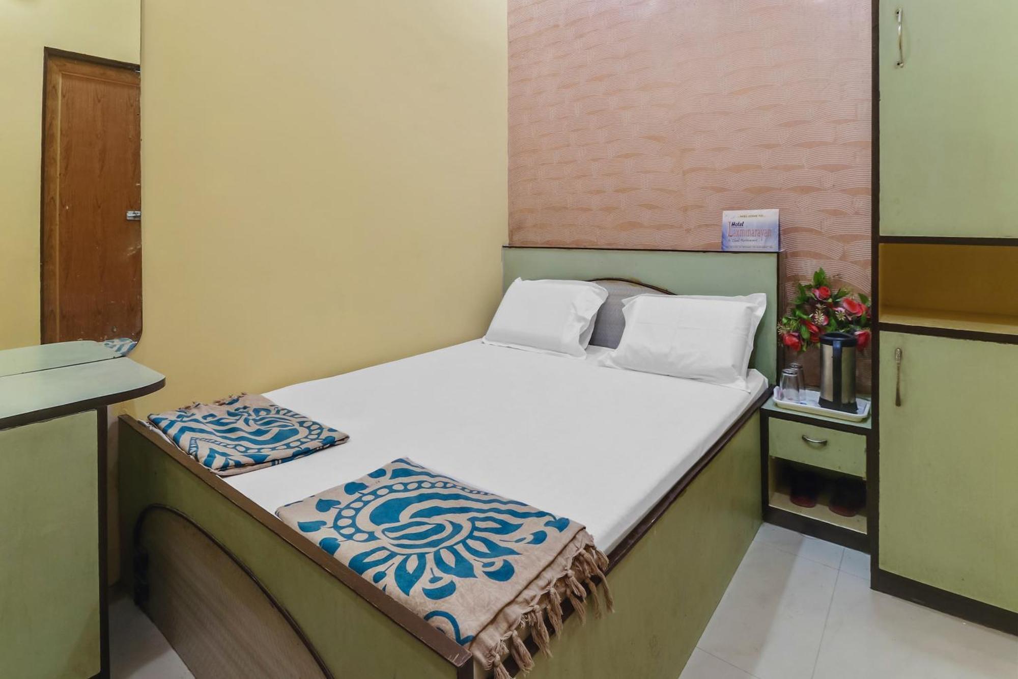 Hotel Raga Residency Kāyankulam Exterior foto